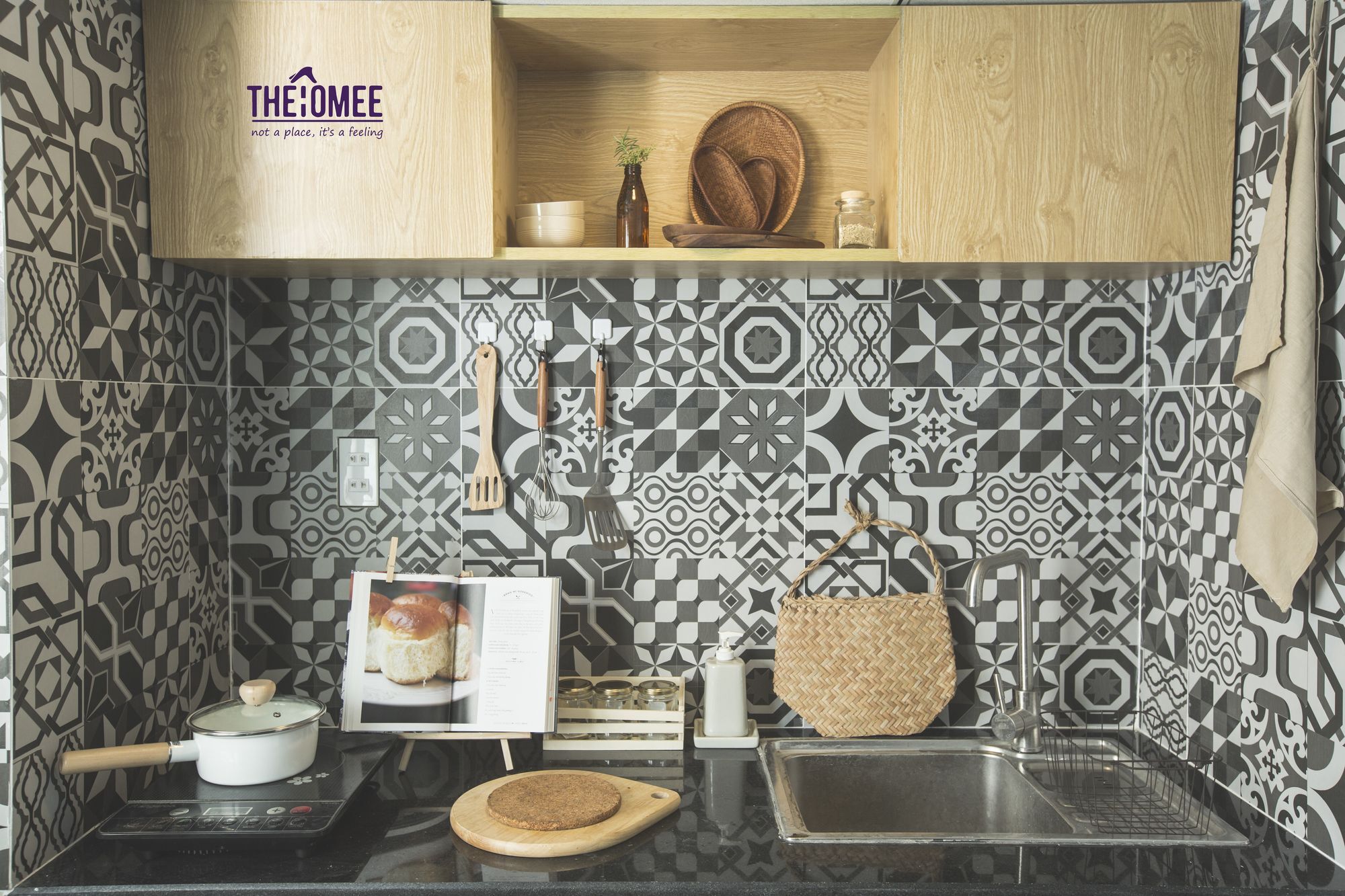 The Homee Cozy Modern *